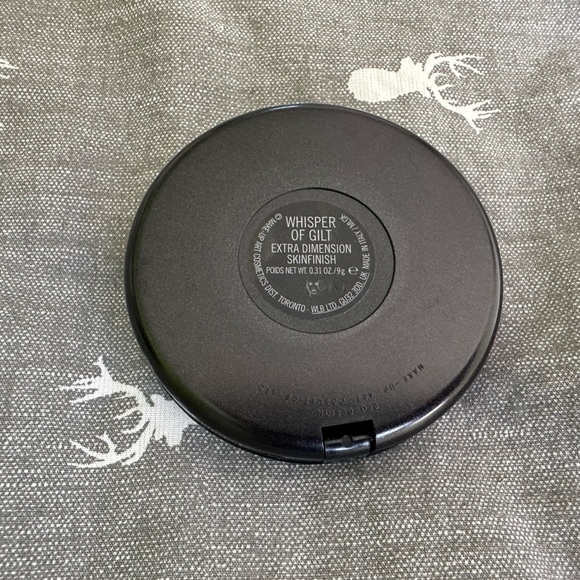 MAC Extra Dimension Skinfinish in Whisper of Gilt - Picture 2 of 3